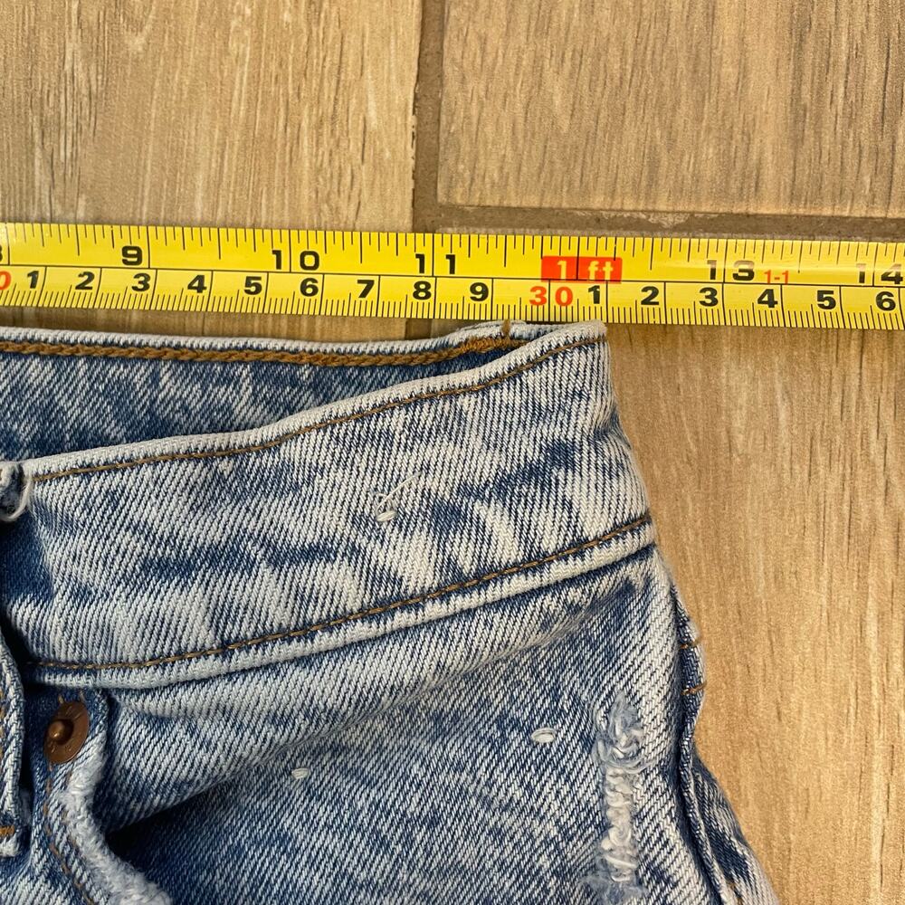 Abercrombie 90s High Rise Cutoff Shorts Light Wash Raw Hem Vintage Style - Picture 4 of 9